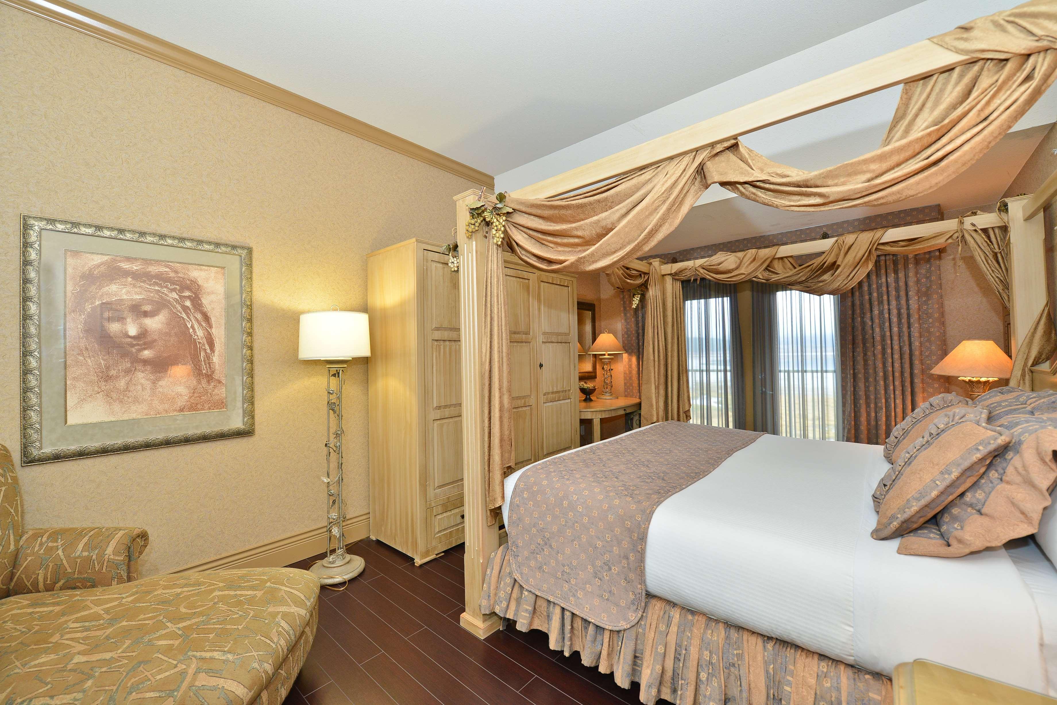 Prestige Harbourfront Resort, Worldhotels Luxury Салмон Арм Экстерьер фото